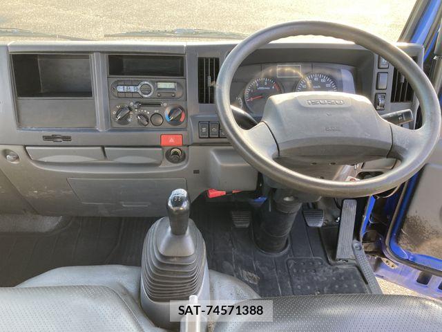 Isuzu ELF TRUCK 2016-06 6814814-8