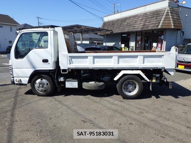 Isuzu ELF TRUCK 2016-07 6814803-2