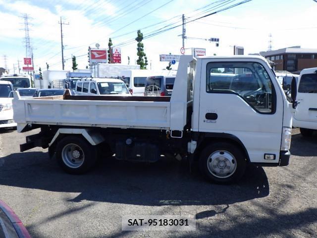 Isuzu ELF TRUCK 2016-07 6814803-3