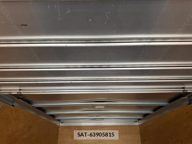 Isuzu ELF TRUCK 2016-03 6814823-22