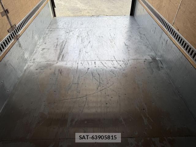 Isuzu ELF TRUCK 2016-03 6814823-26