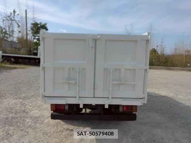 Isuzu ELF TRUCK 2010-11 6814808-5