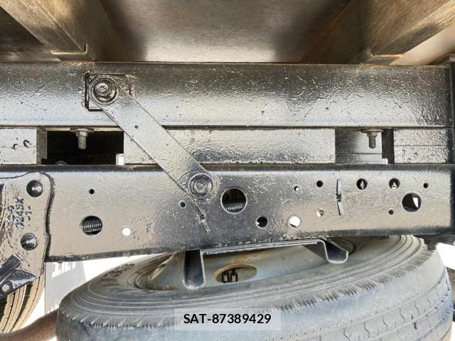 Isuzu ELF TRUCK 2003-08 6814822-13