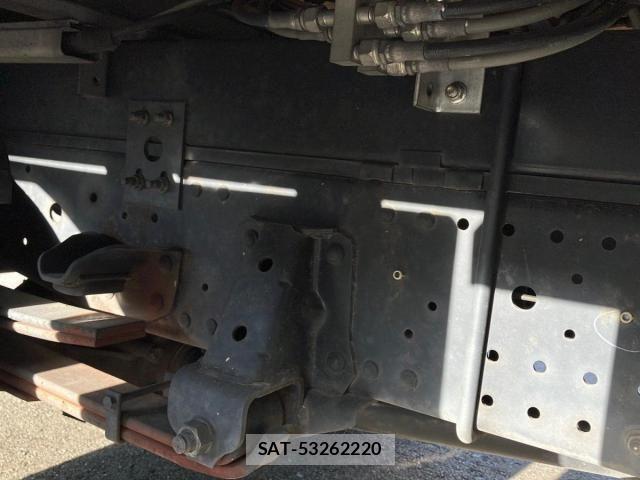 Isuzu ELF TRUCK 2016-02 6814801-13