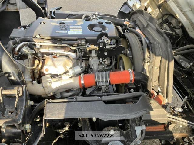 Isuzu ELF TRUCK 2016-02 6814801-16