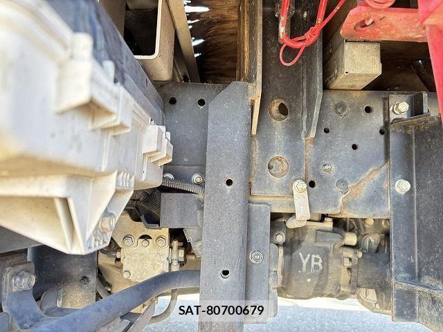 Isuzu ELF TRUCK 2021-03 6814813-22