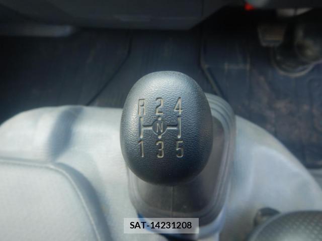 Isuzu ELF TRUCK 2018-07 6814799-14