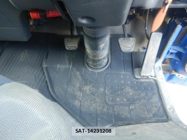 Isuzu ELF TRUCK 2018-07 6814799-18
