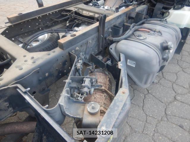 Isuzu ELF TRUCK 2018-07 6814799-27