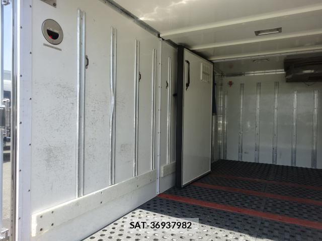 Isuzu ELF TRUCK 2010-04 6814826-12