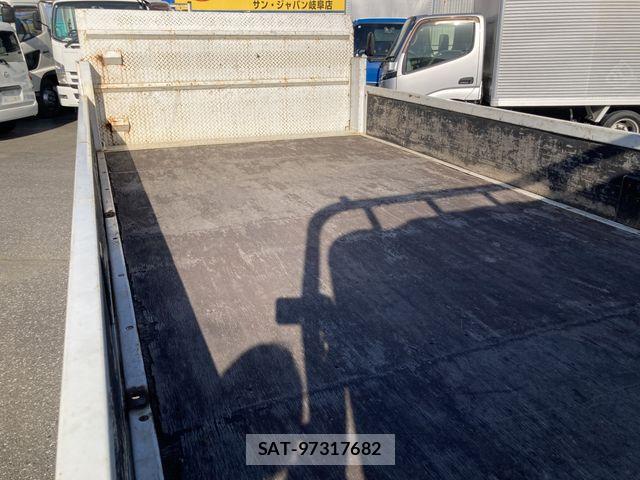 Isuzu ELF TRUCK 2011-11 6814825-11