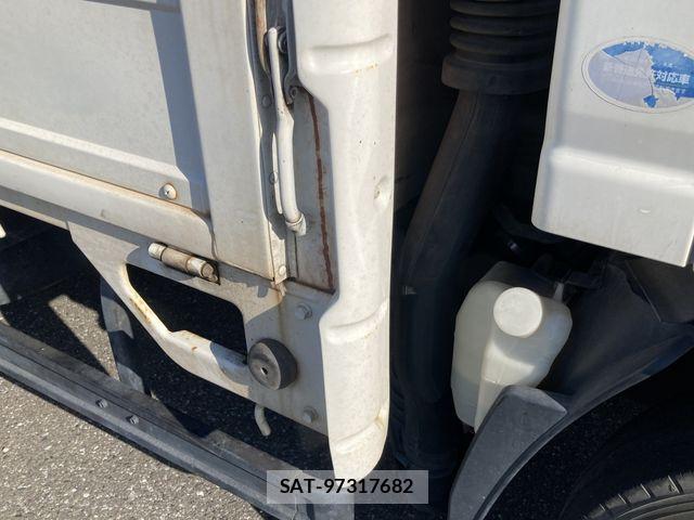 Isuzu ELF TRUCK 2011-11 6814825-16
