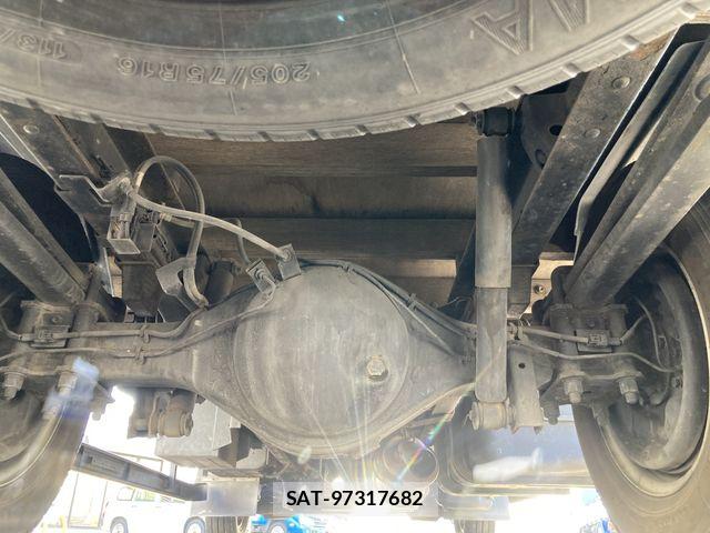 Isuzu ELF TRUCK 2011-11 6814825-18