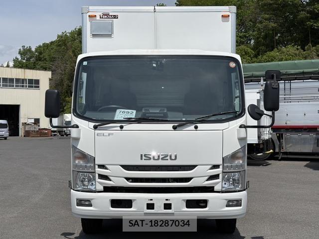 Isuzu ELF TRUCK 2020-03 6814812-1