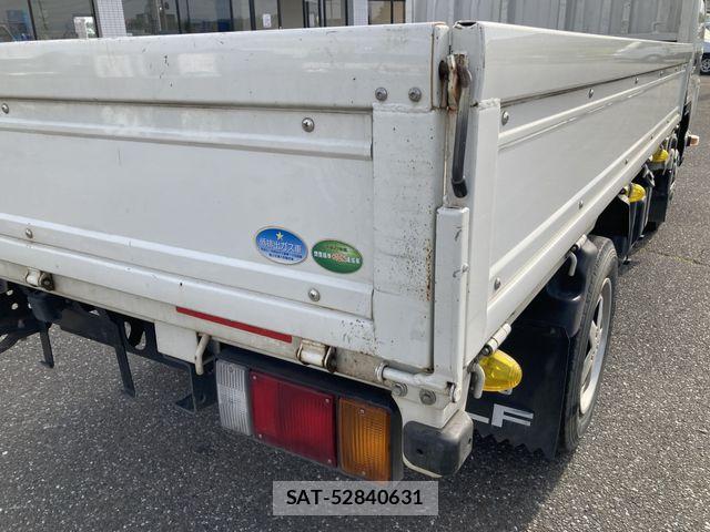 Isuzu ELF TRUCK 2019-08 6814817-15