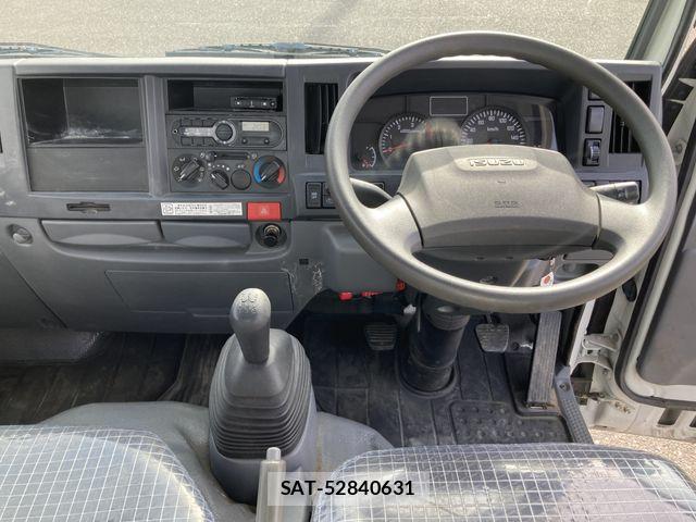 Isuzu ELF TRUCK 2019-08 6814817-6