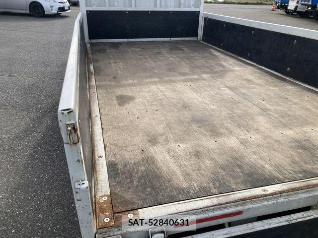 Isuzu ELF TRUCK 2019-08 6814817-8