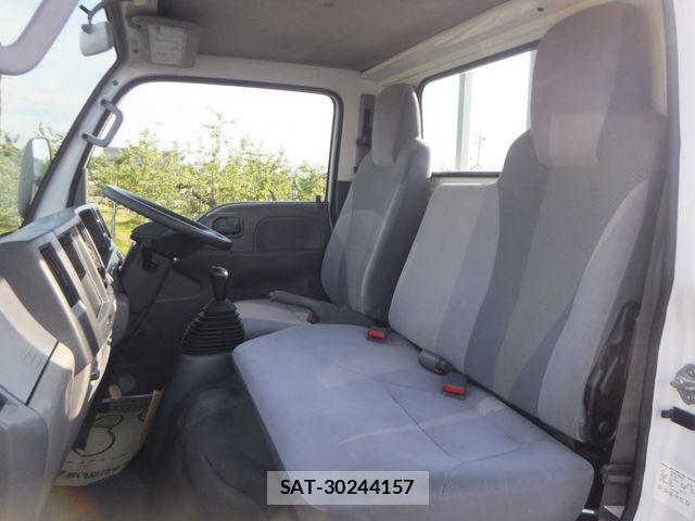 Isuzu ELF TRUCK 2016-04 6814818-14
