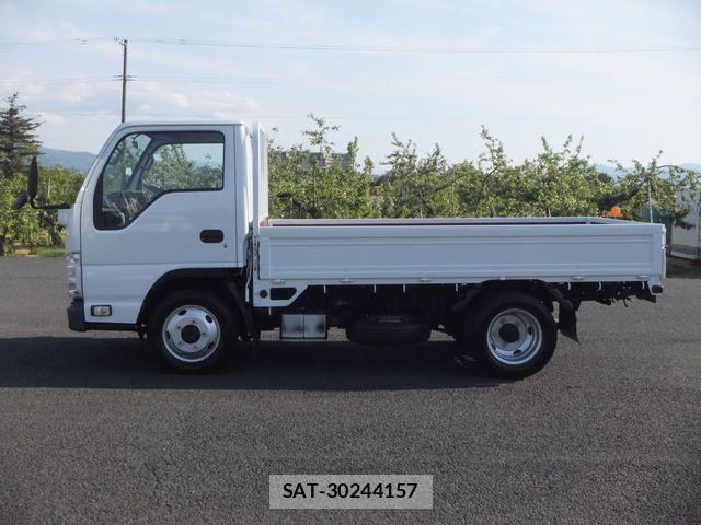 Isuzu ELF TRUCK 2016-04 6814818-5
