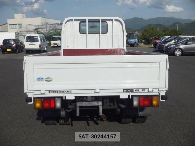 Isuzu ELF TRUCK 2016-04 6814818-7