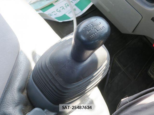 Isuzu ELF TRUCK 2014-03 6904711-13