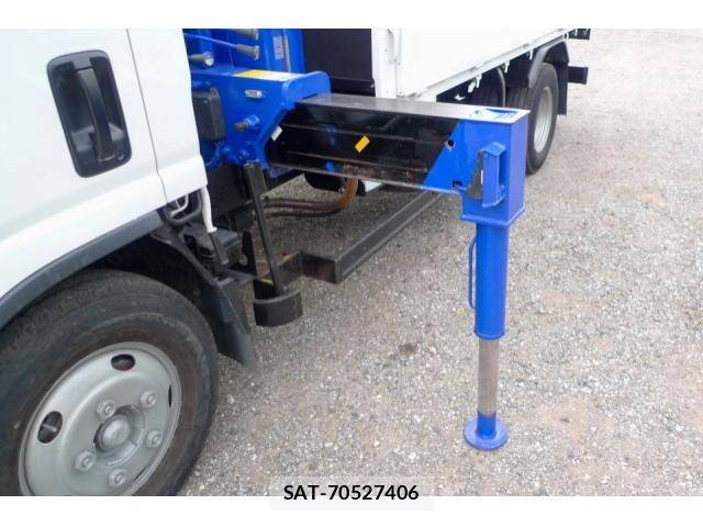 Isuzu ELF TRUCK 2013-06 6904655-15