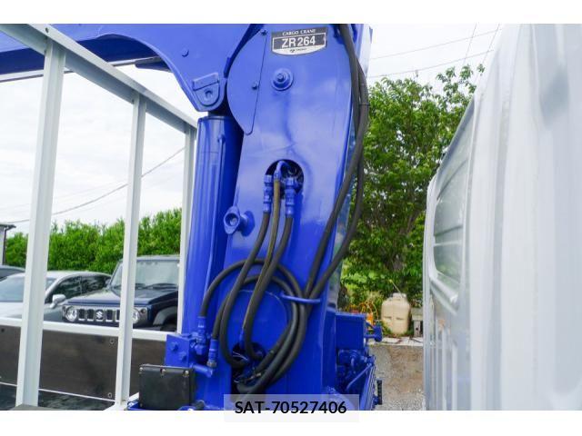 Isuzu ELF TRUCK 2013-06 6904655-18