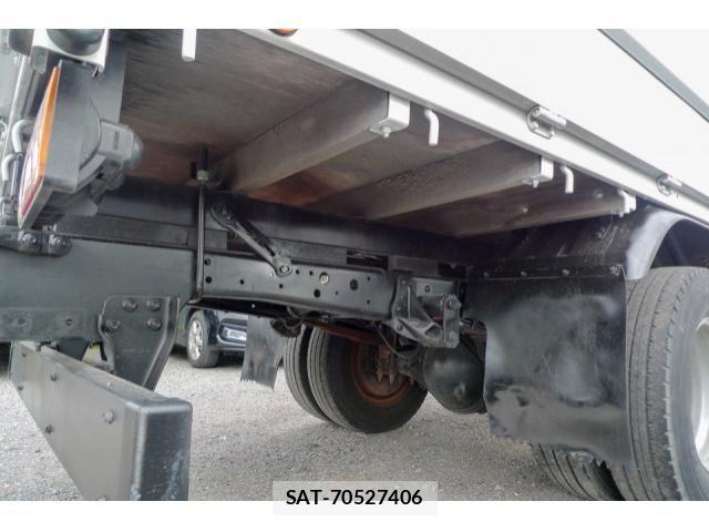 Isuzu ELF TRUCK 2013-06 6904655-24