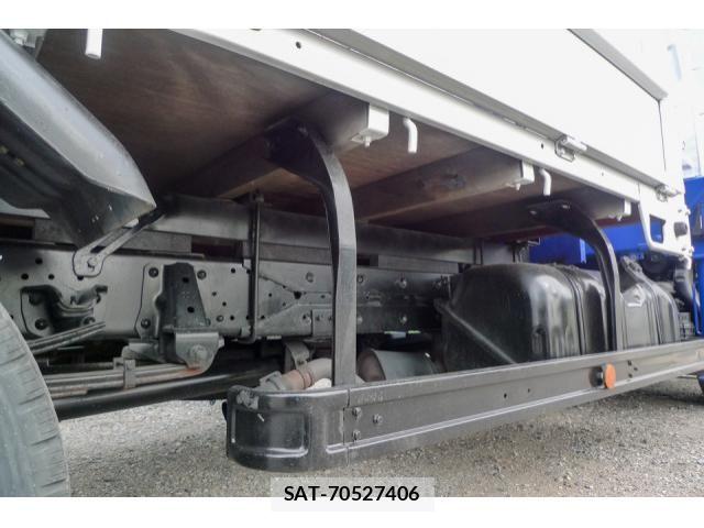 Isuzu ELF TRUCK 2013-06 6904655-25