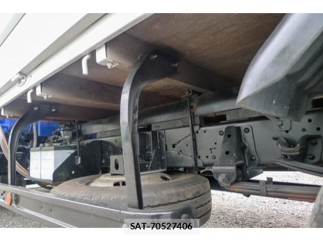 Isuzu ELF TRUCK 2013-06 6904655-27