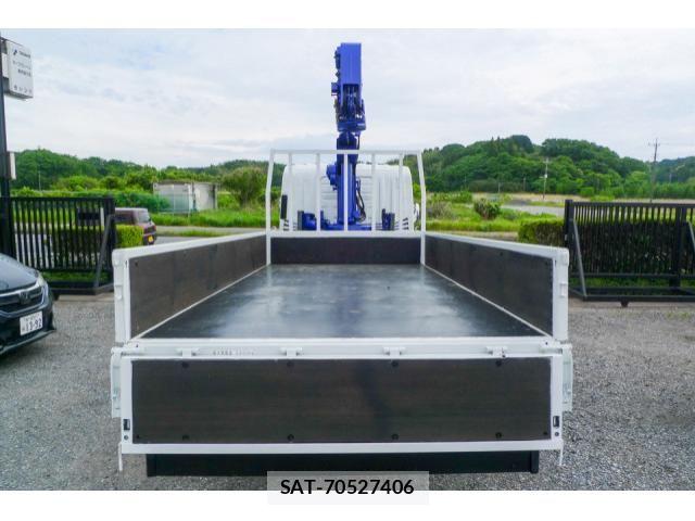 Isuzu ELF TRUCK 2013-06 6904655-8