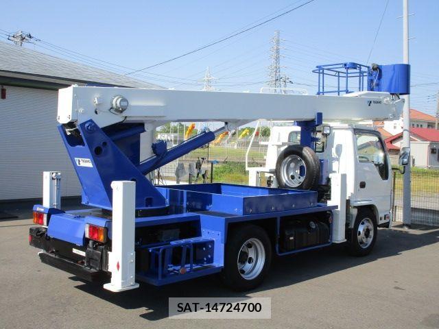Isuzu ELF TRUCK 2014-03 6904638-3