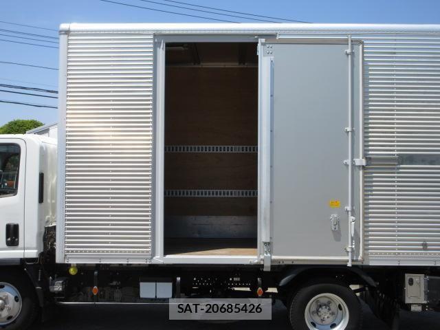 Isuzu ELF TRUCK 2018-11 6904643-9
