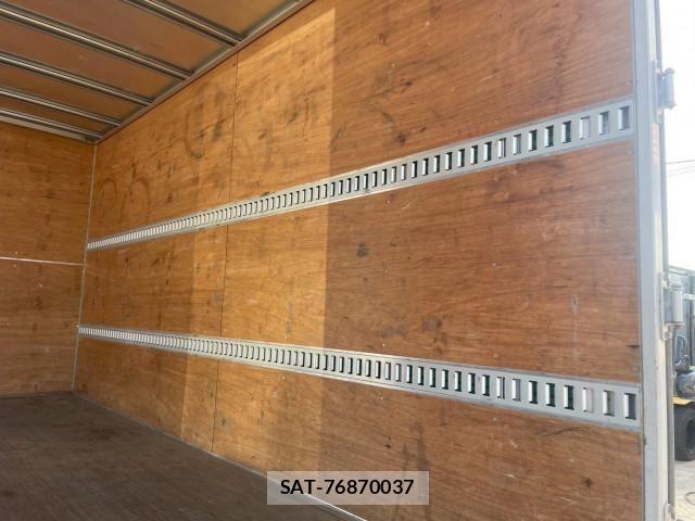 Isuzu ELF TRUCK 2020-02 6904644-13