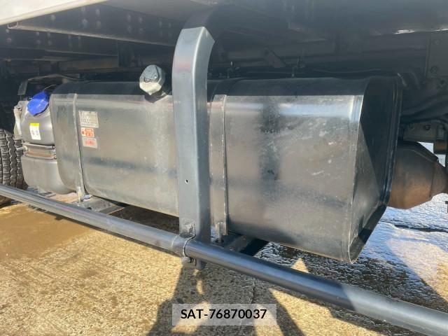Isuzu ELF TRUCK 2020-02 6904644-18