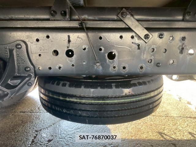Isuzu ELF TRUCK 2020-02 6904644-25