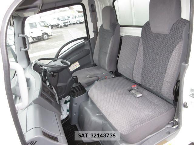 Isuzu ELF TRUCK 2019-12 6904707-19