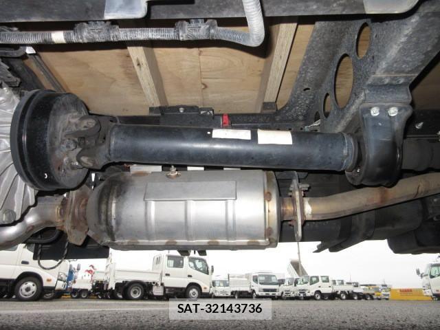 Isuzu ELF TRUCK 2019-12 6904707-26