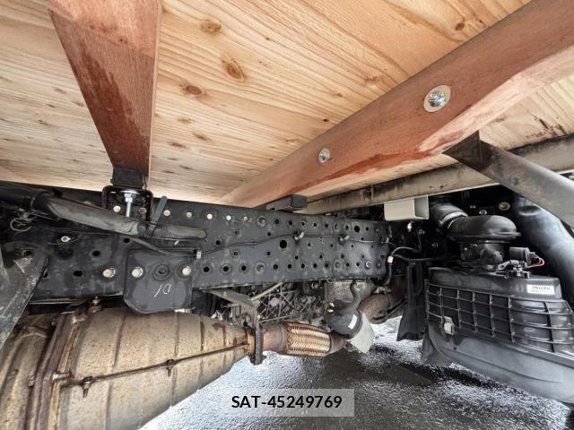 Isuzu ELF TRUCK 2013-10 6904700-23