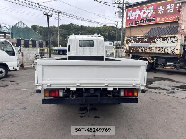 Isuzu ELF TRUCK 2013-10 6904700-5