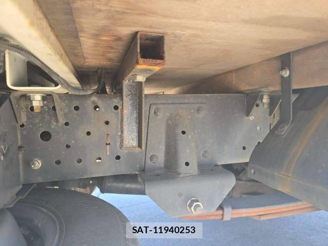 Isuzu ELF TRUCK 2016-11 6904682-27