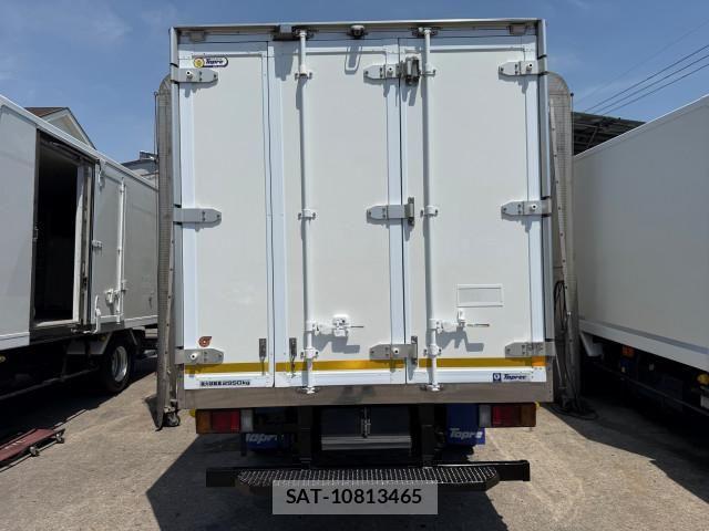 Isuzu ELF TRUCK 2021-06 6904675-5