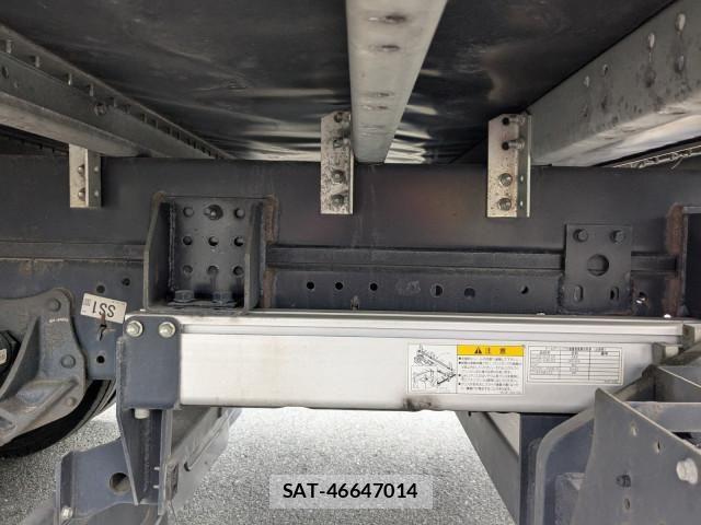 Isuzu ELF TRUCK 2018-02 6904645-9
