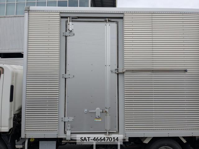 Isuzu ELF TRUCK 2018-02 6904645-12
