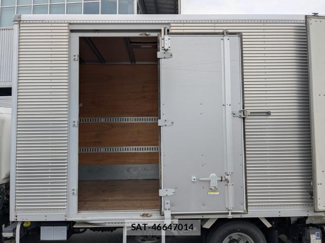 Isuzu ELF TRUCK 2018-02 6904645-13