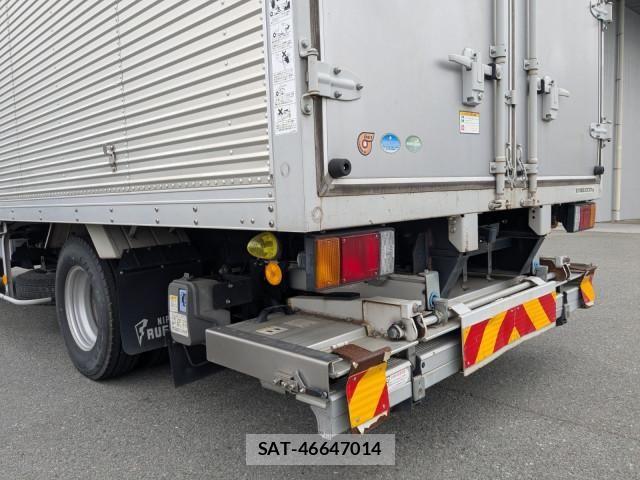 Isuzu ELF TRUCK 2018-02 6904645-4