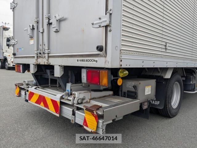 Isuzu ELF TRUCK 2018-02 6904645-5