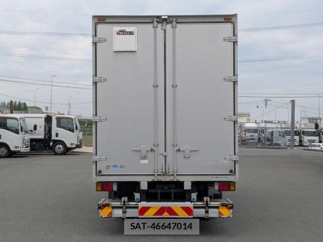Isuzu ELF TRUCK 2018-02 6904645-6