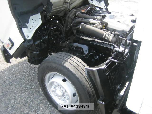 Isuzu ELF TRUCK 2017-03 6904690-18