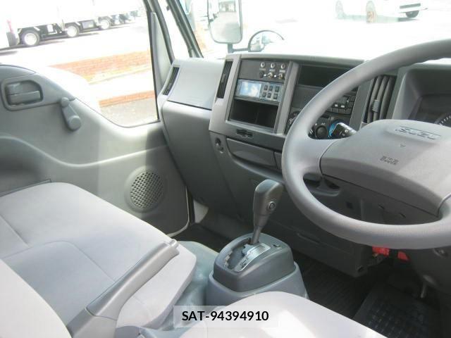 Isuzu ELF TRUCK 2017-03 6904690-26